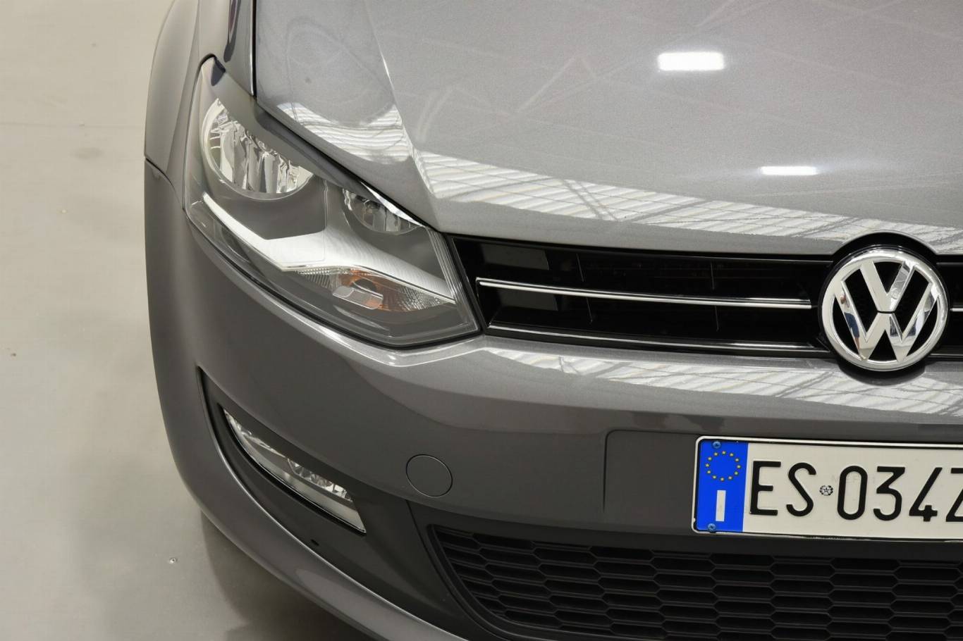 VOLKSWAGEN Polo 13