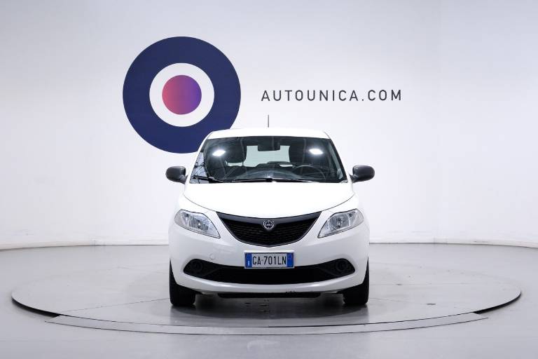 LANCIA Ypsilon 2