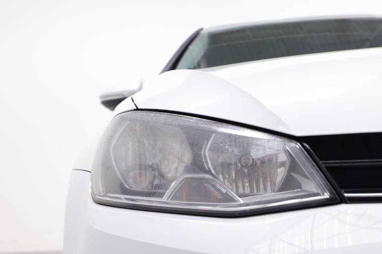 VOLKSWAGEN Golf 13