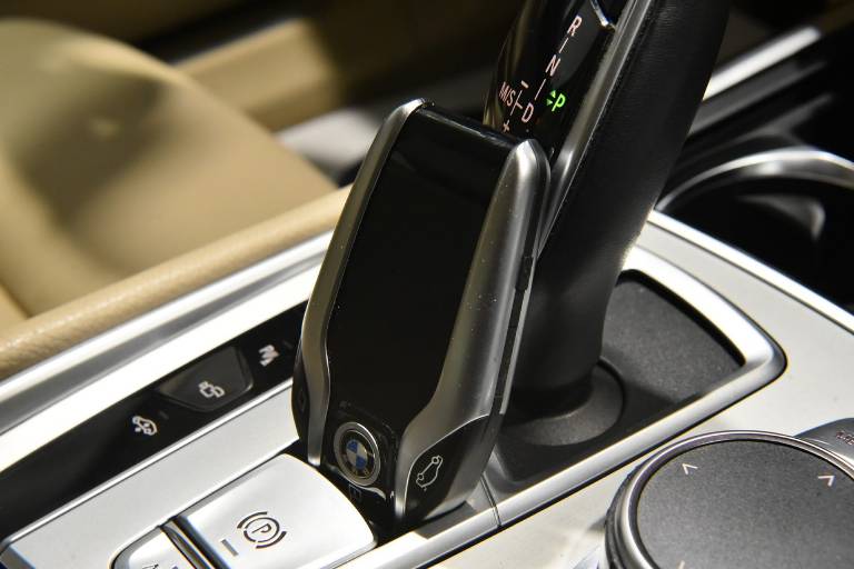 BMW 730 52