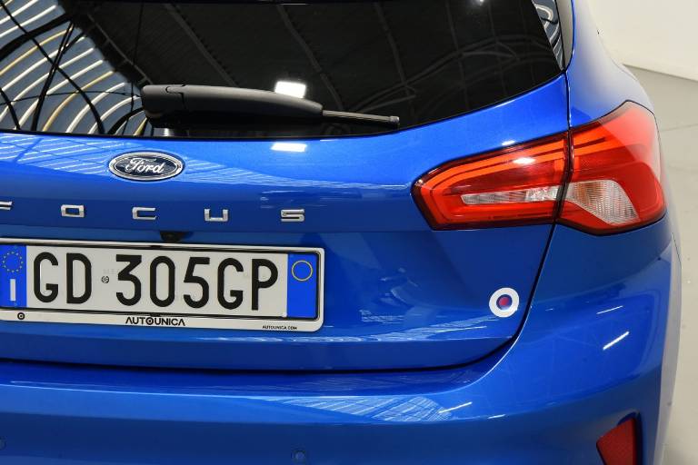 FORD Focus 19