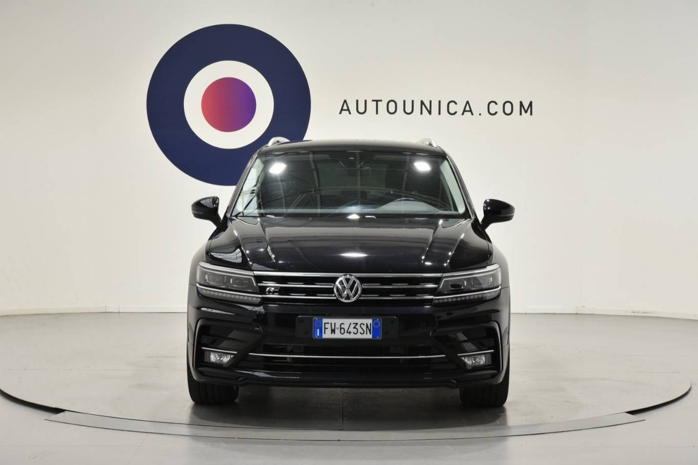 VOLKSWAGEN Tiguan 5