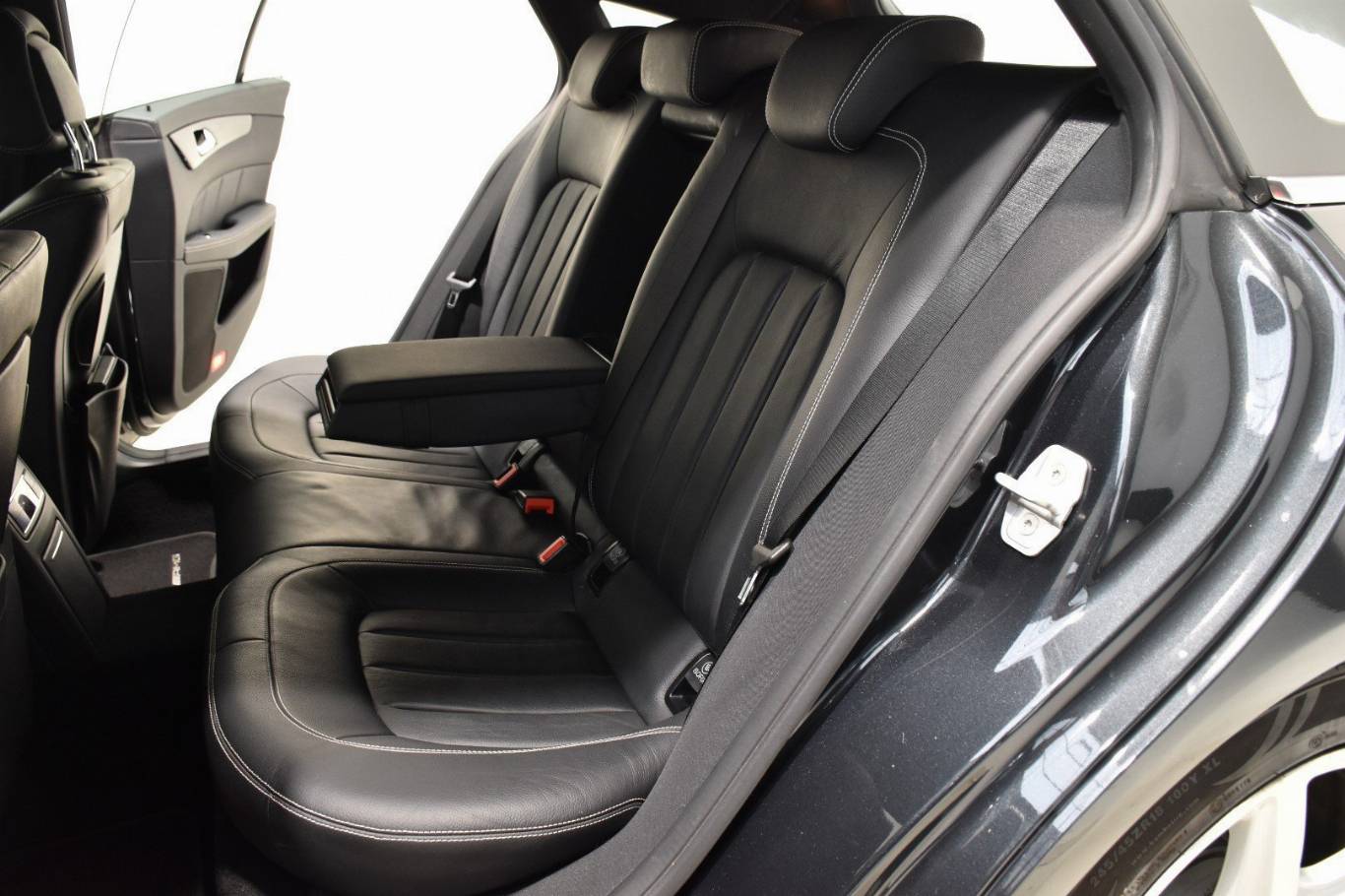 MERCEDES-BENZ CLS 250 48