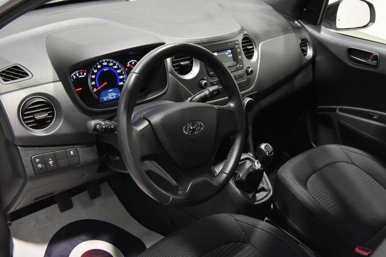 HYUNDAI I10 3