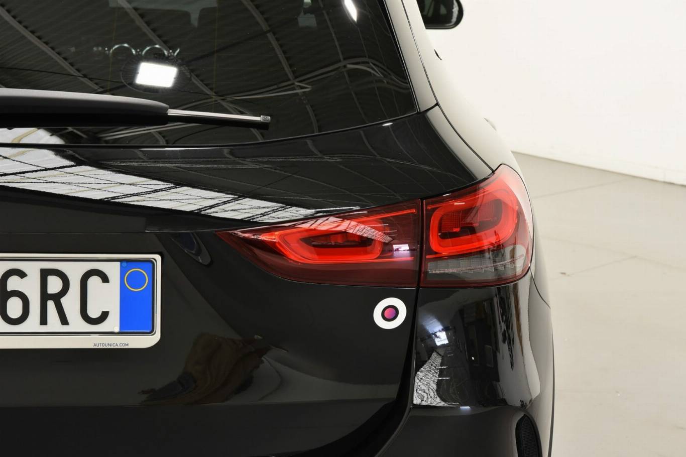 MERCEDES-BENZ GLA 200 9