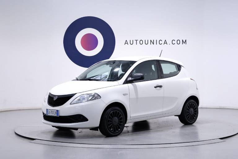 LANCIA Ypsilon 1