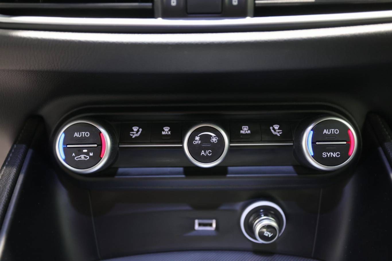 ALFA ROMEO Stelvio 26