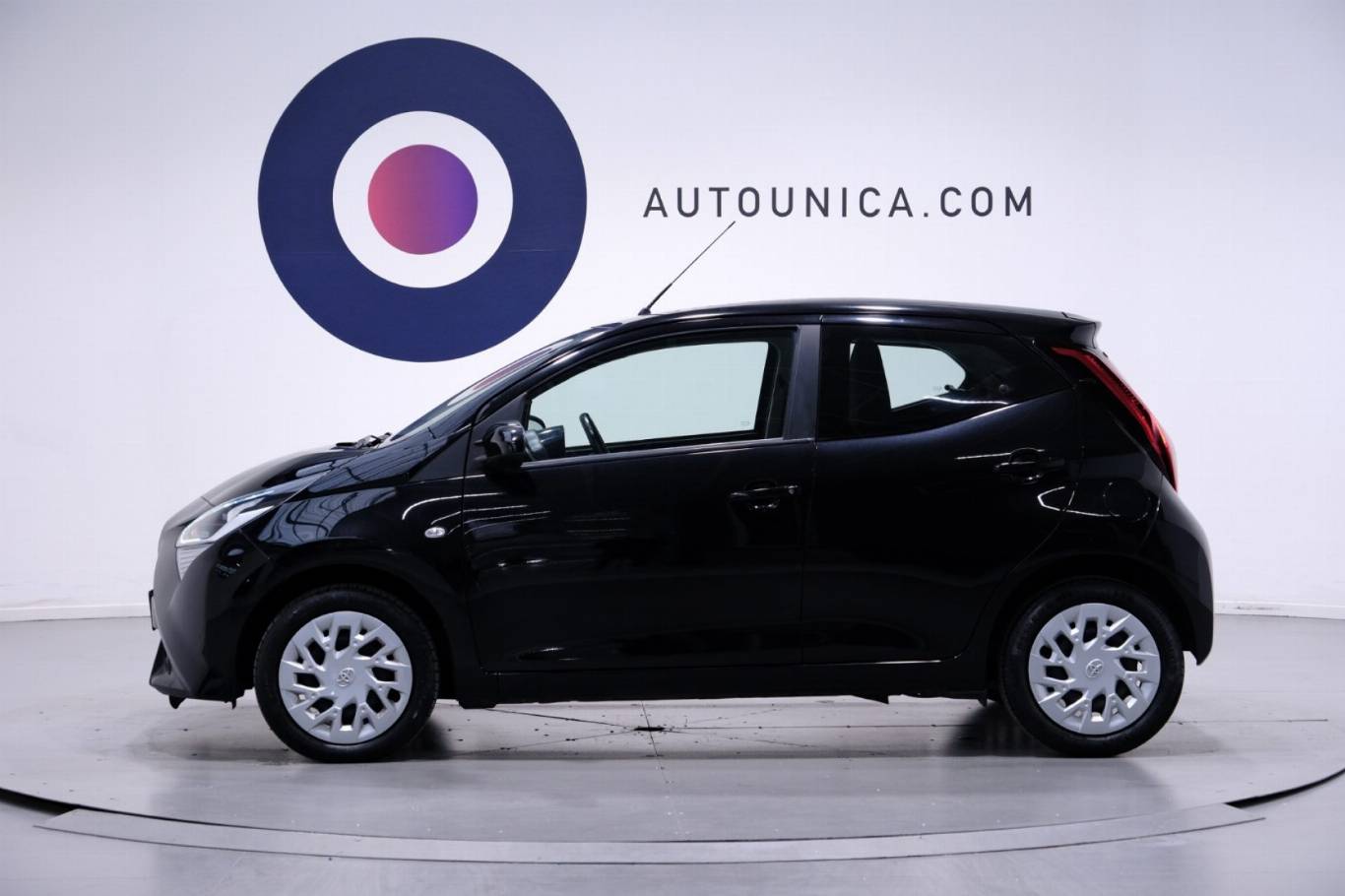 TOYOTA Aygo 10