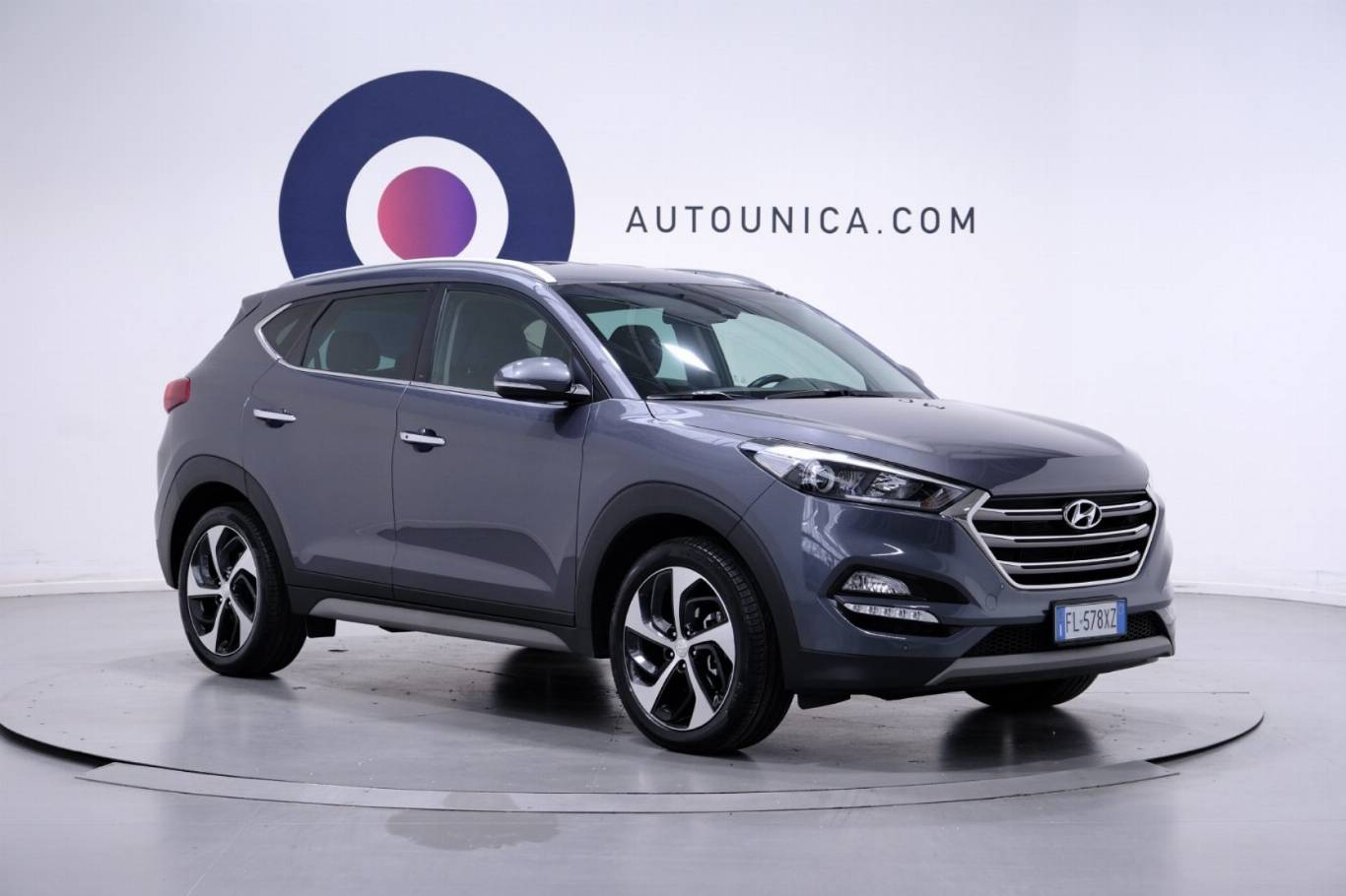 HYUNDAI Tucson 3