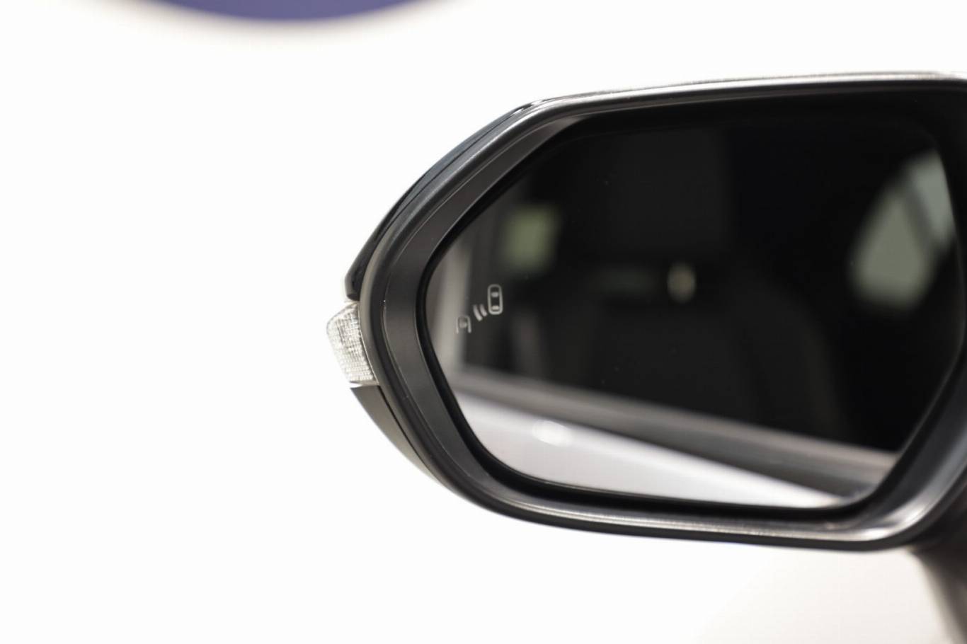 TOYOTA Yaris Cross 15