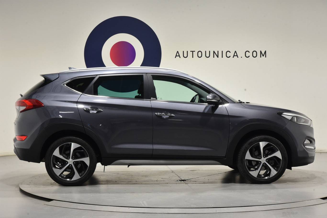 HYUNDAI Tucson 28