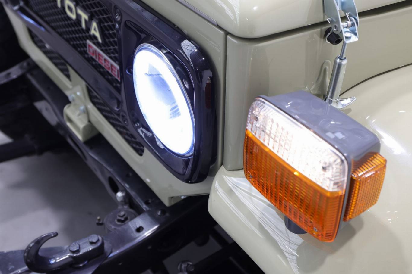 TOYOTA Land Cruiser 33
