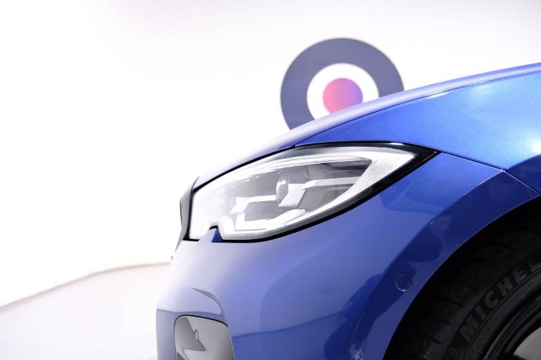 BMW 320 13