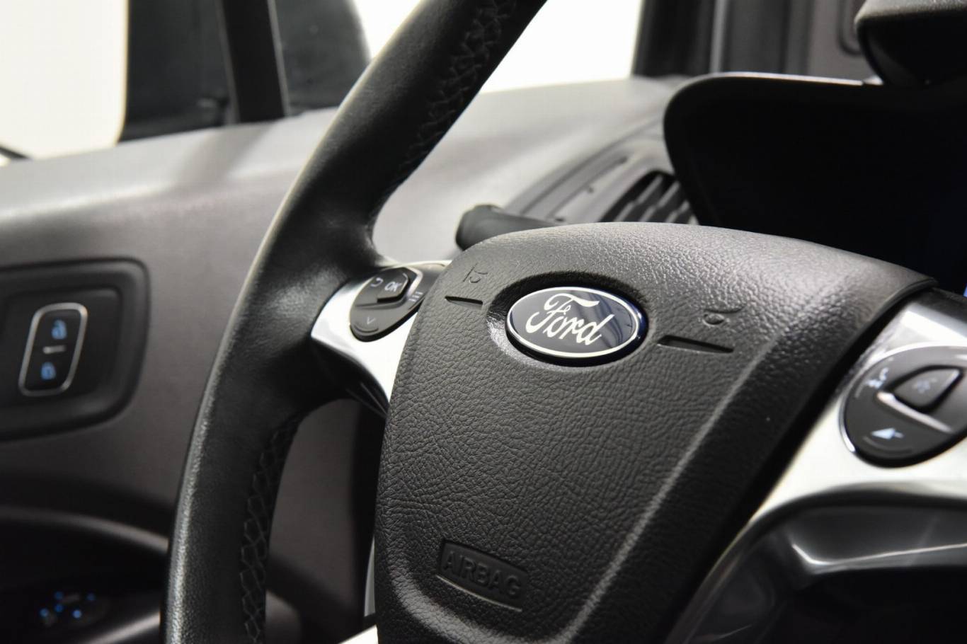 FORD Tourneo Connect 31