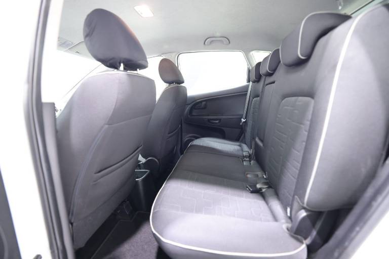 KIA Venga 33