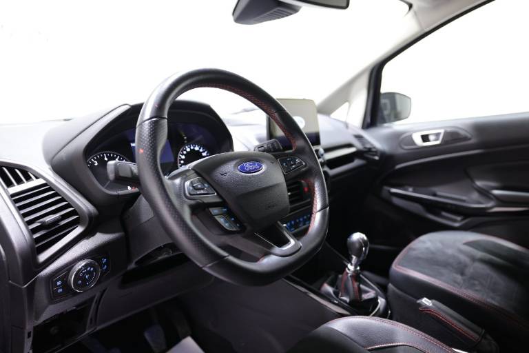 FORD EcoSport 5