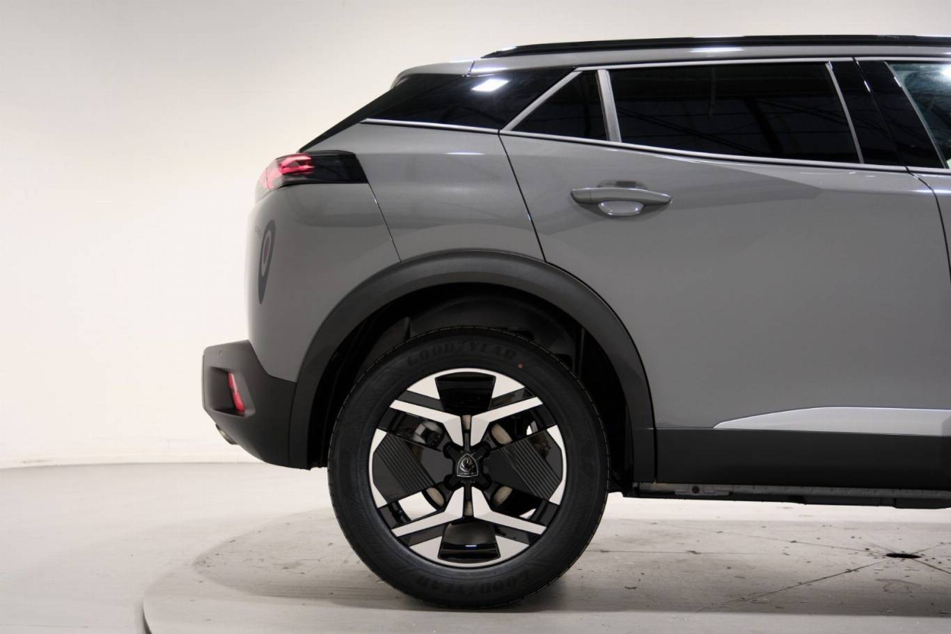 PEUGEOT 2008 49