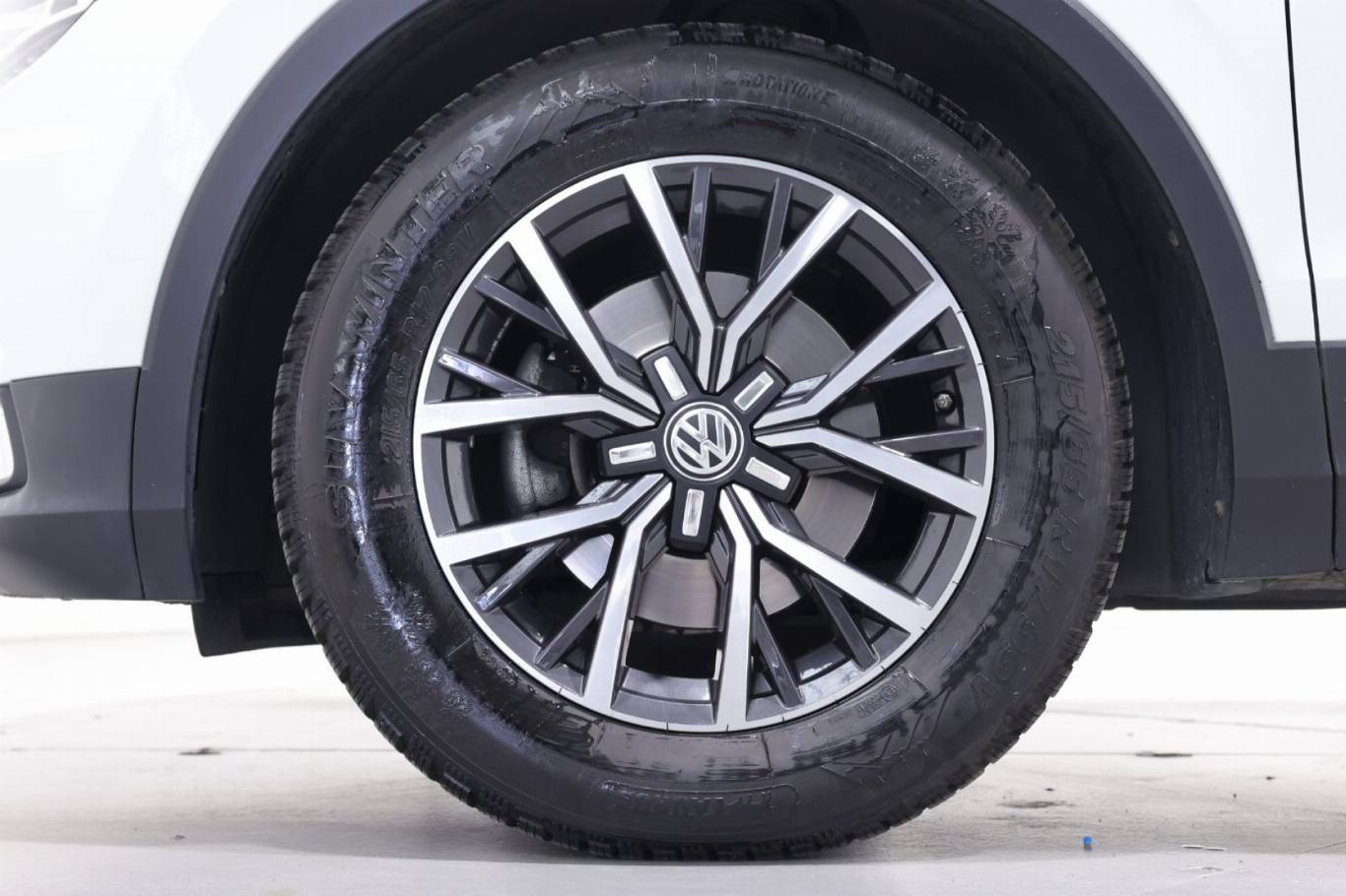 VOLKSWAGEN Tiguan 14