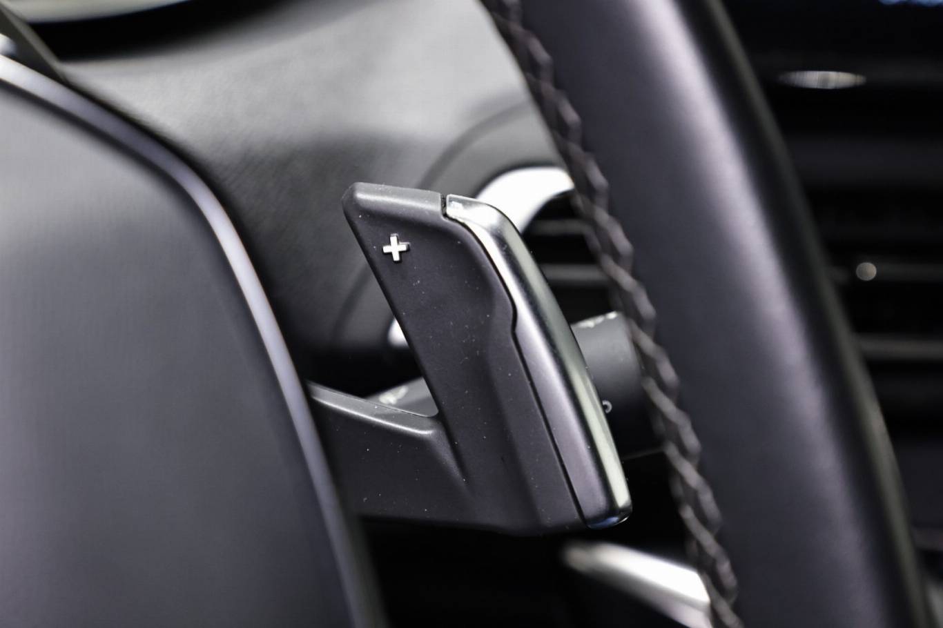 PEUGEOT 3008 21