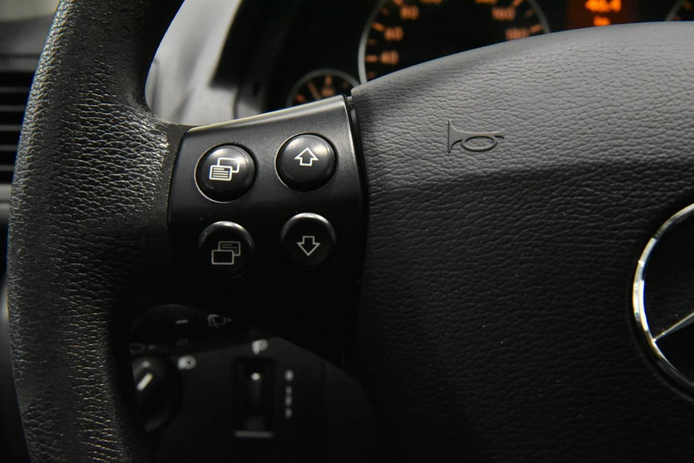 MERCEDES-BENZ A 160 4