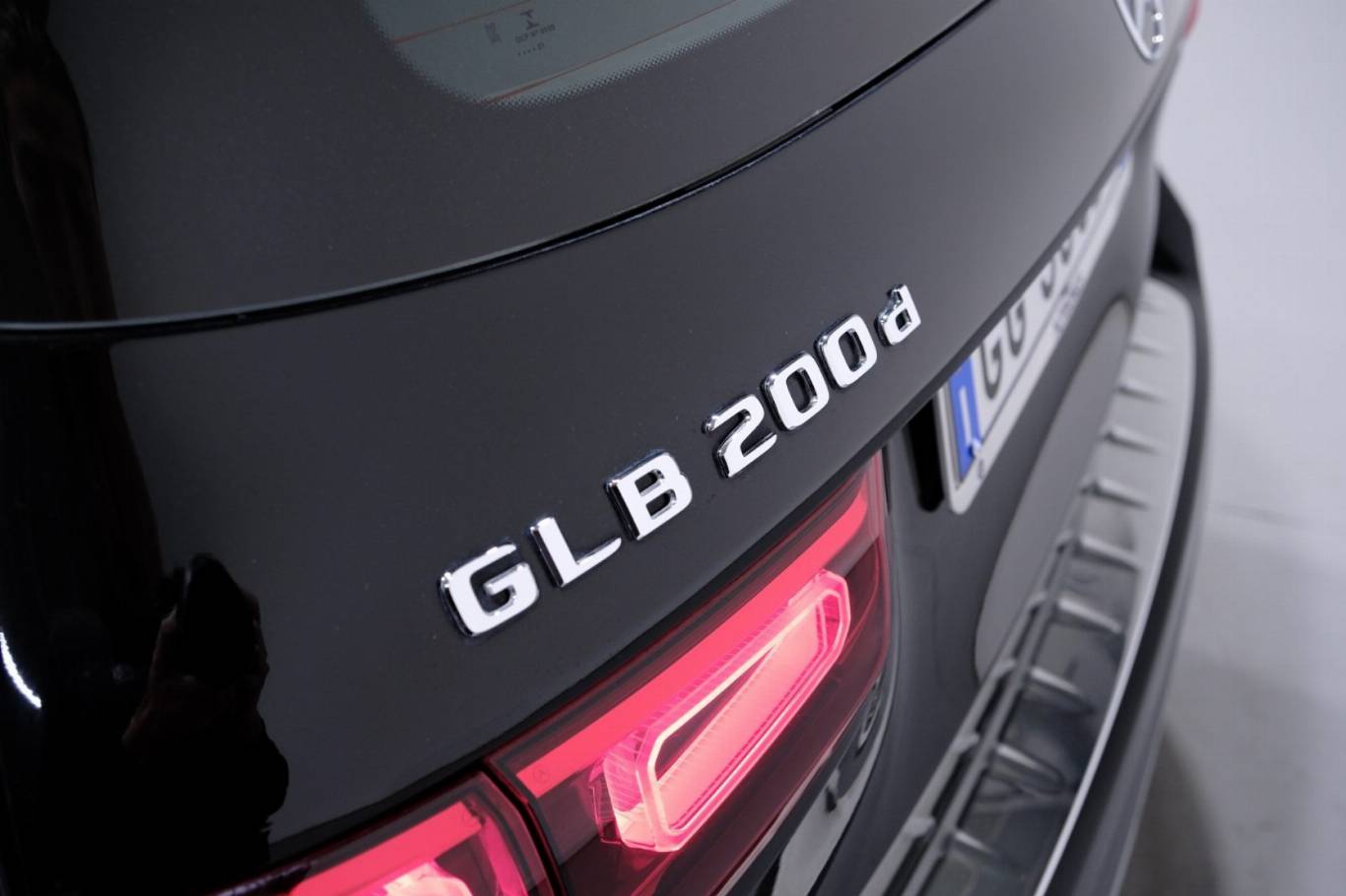 MERCEDES-BENZ GLB 200 51