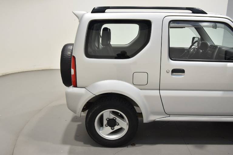 SUZUKI Jimny 38
