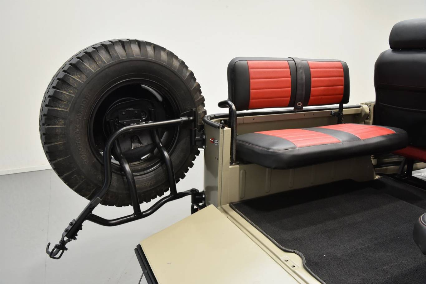 TOYOTA Land Cruiser 39