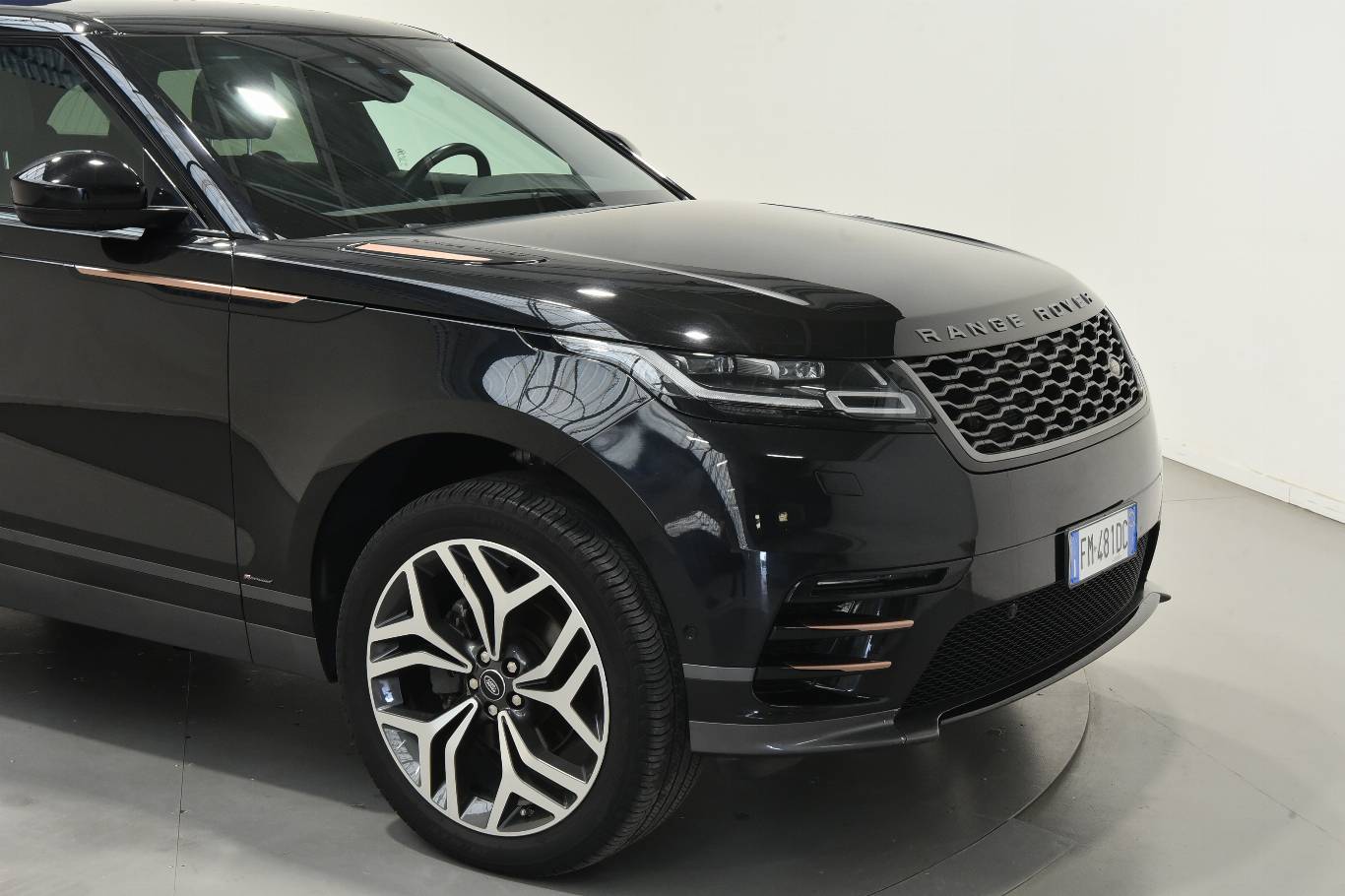 LAND ROVER Range Rover Velar 14