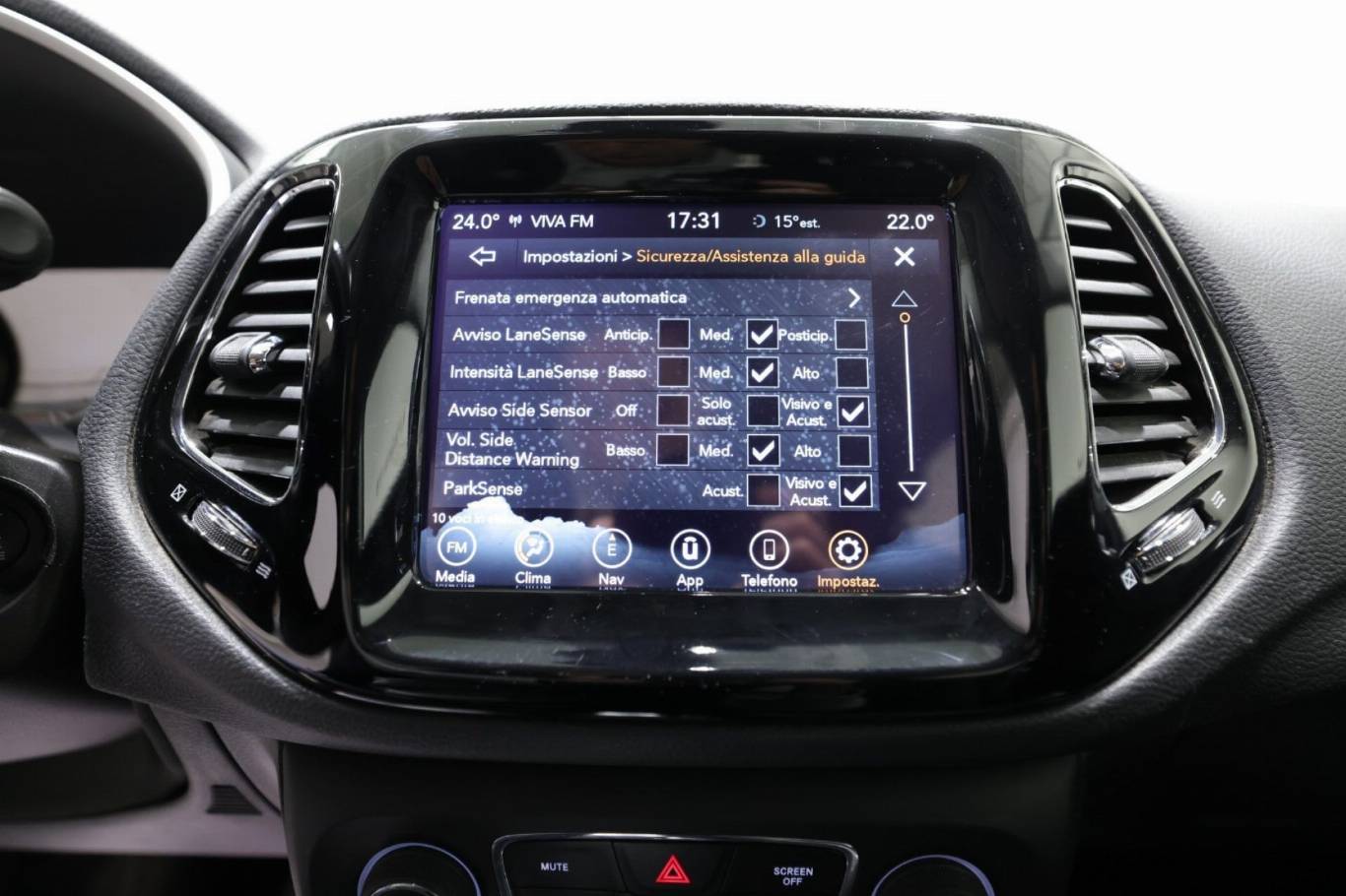 JEEP Compass 32