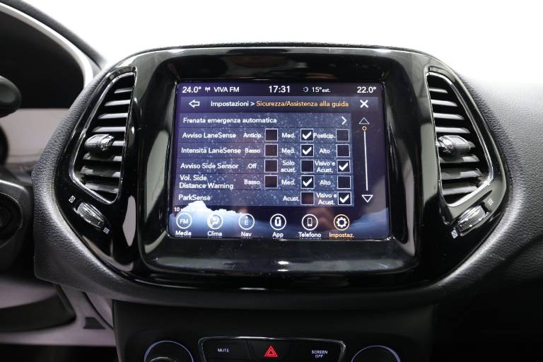 JEEP Compass 32