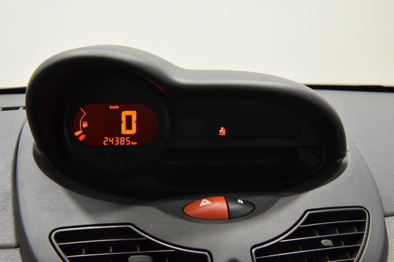 RENAULT Twingo 16