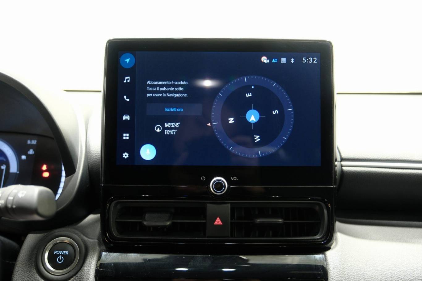 TOYOTA Yaris Cross 26