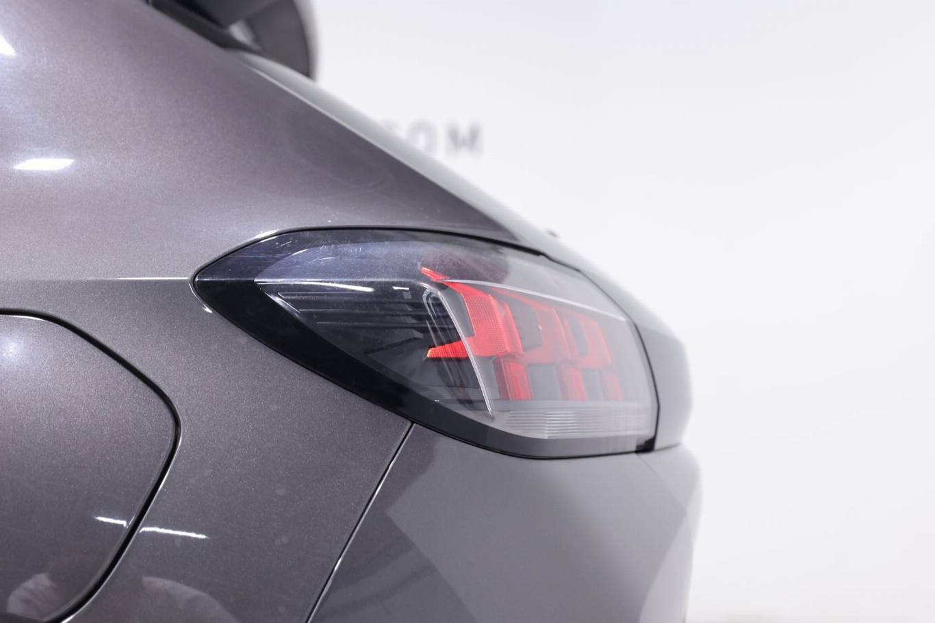 PEUGEOT 208 35