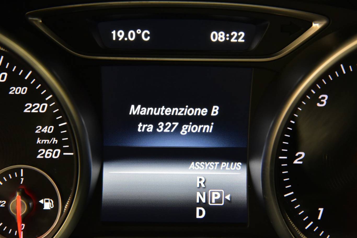 MERCEDES-BENZ CLA 220 59