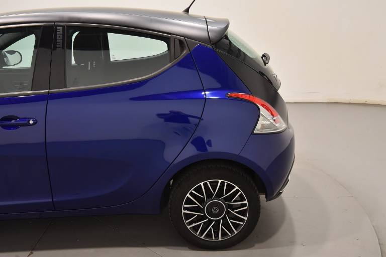 LANCIA Ypsilon 26