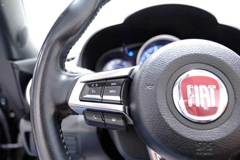 FIAT 124 Spider 19