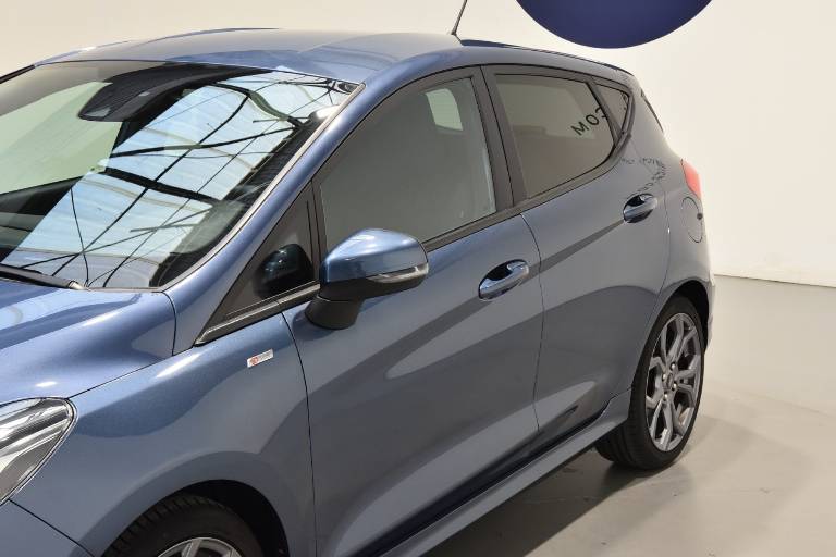 FORD Fiesta 44