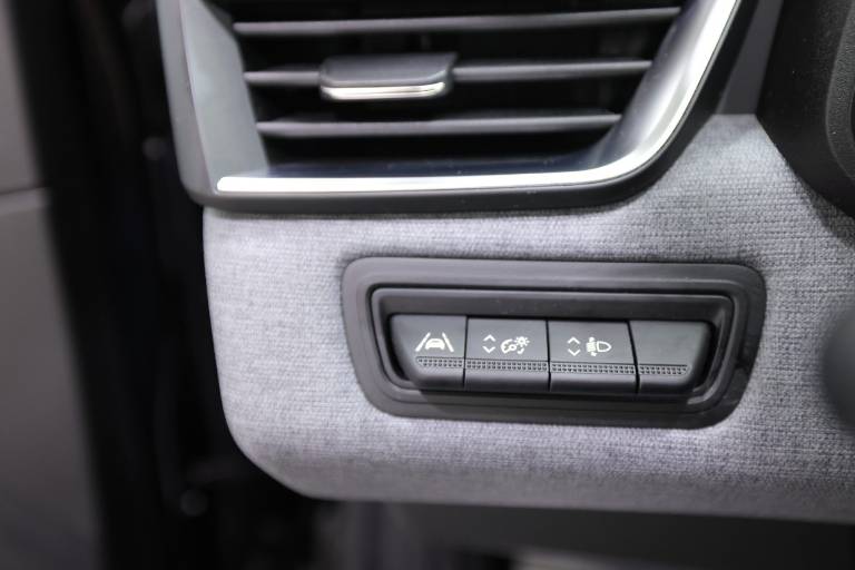 RENAULT Clio 24