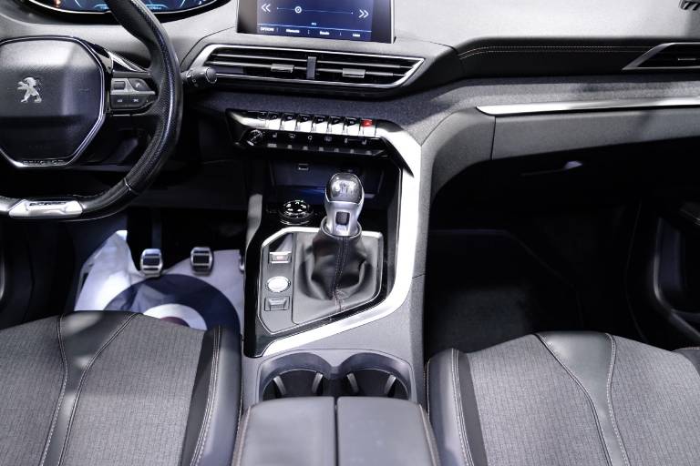 PEUGEOT 3008 48
