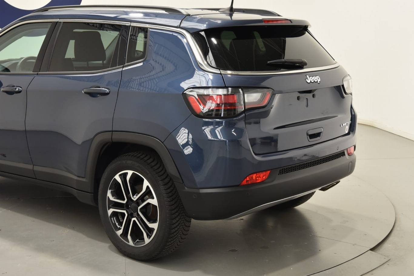 JEEP Compass 37