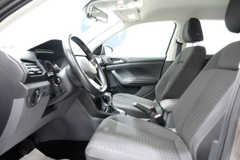 VOLKSWAGEN T-Cross 18