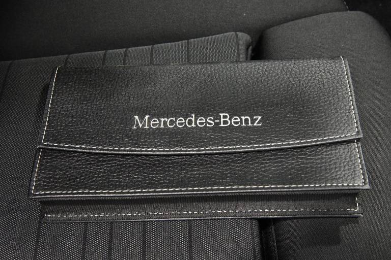 MERCEDES-BENZ C 220 54