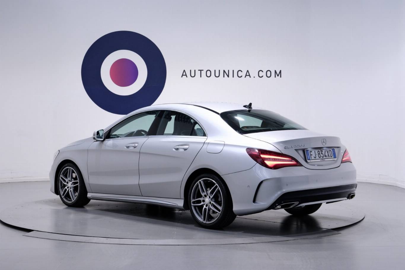 MERCEDES-BENZ CLA 220 17