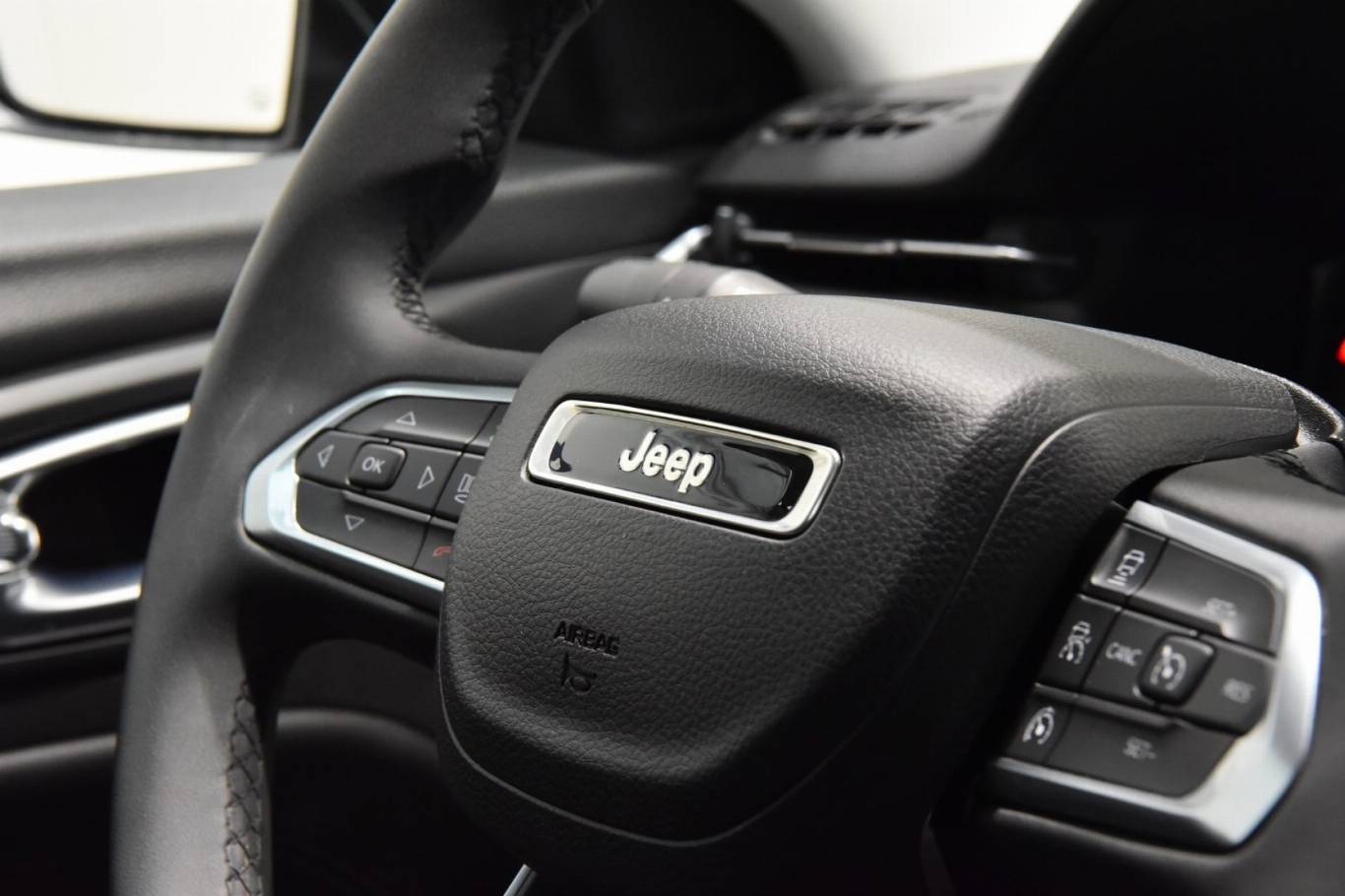 JEEP Compass 31