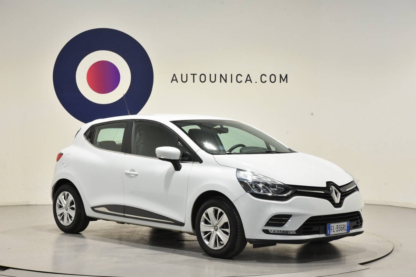 RENAULT Clio 26
