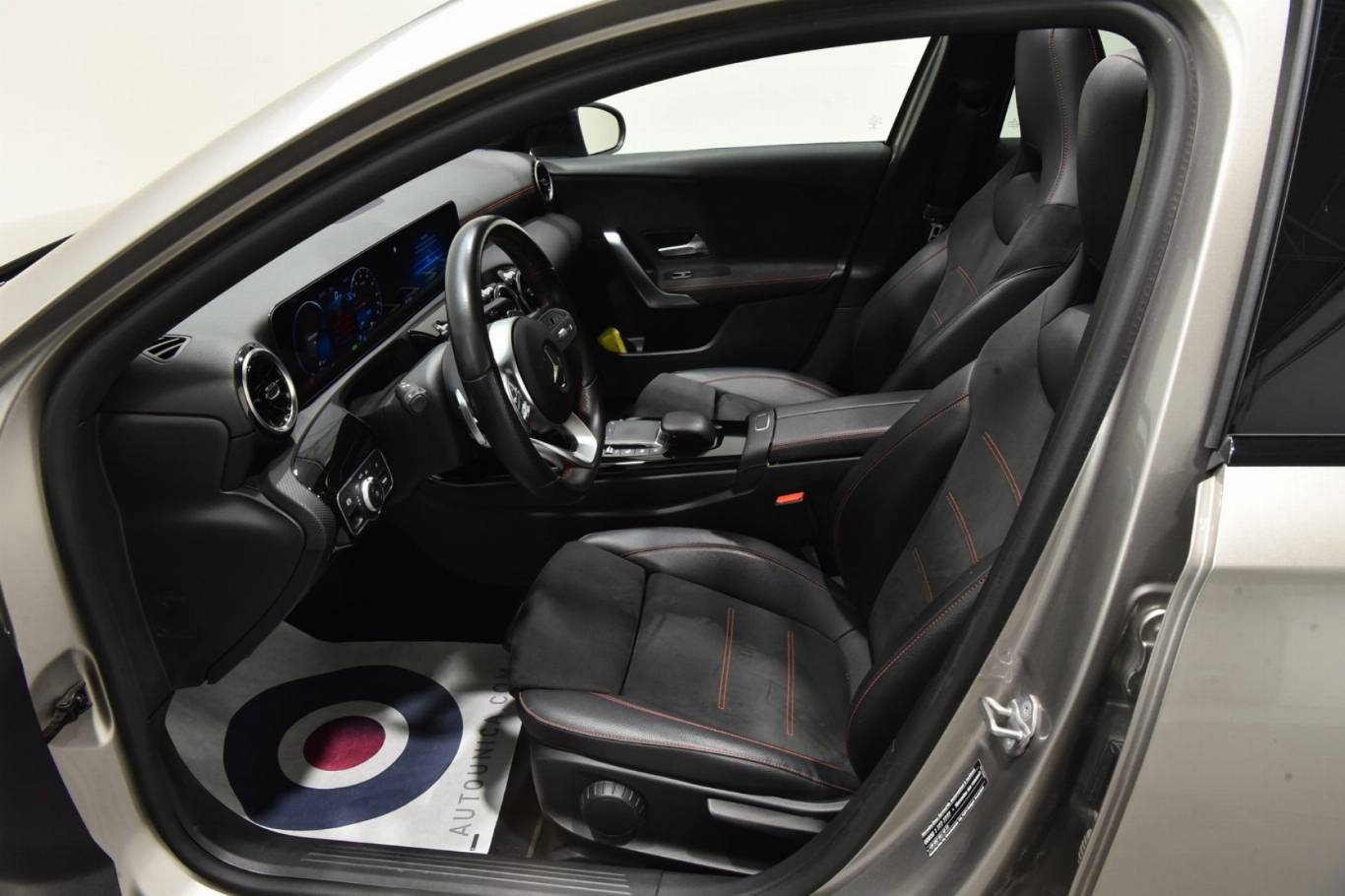 MERCEDES-BENZ A 250 4