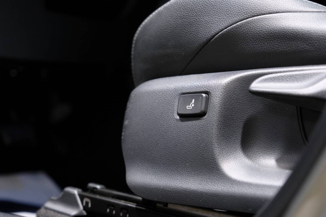 TOYOTA Yaris Cross 21