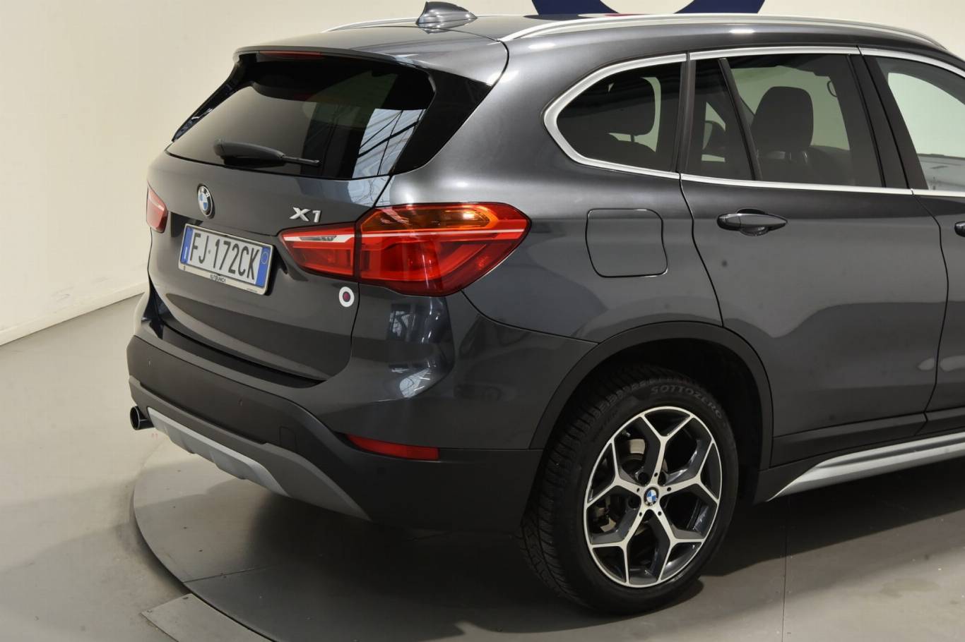 BMW X1 18