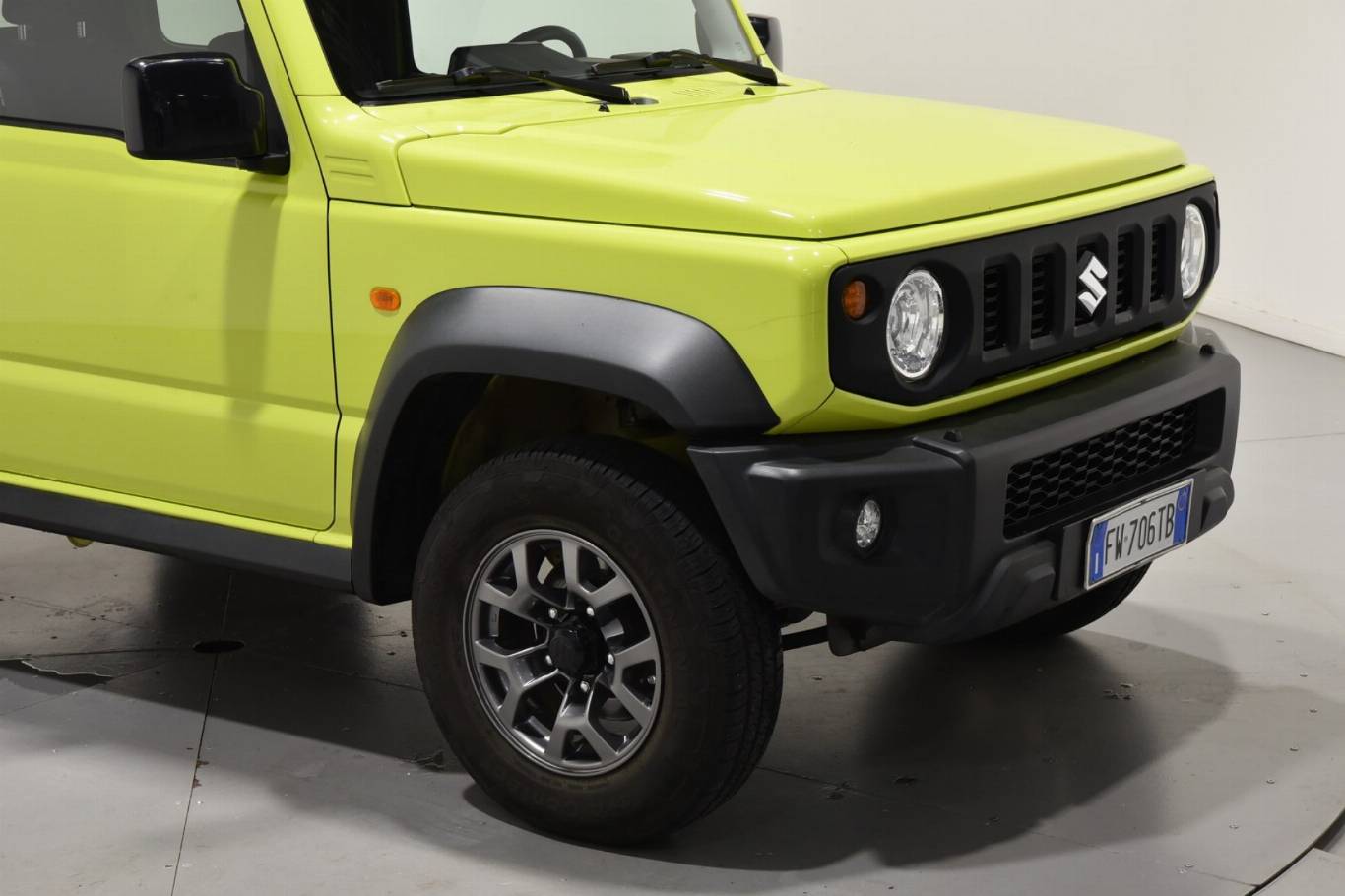 SUZUKI Jimny 20