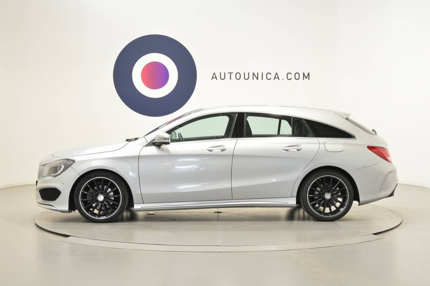 MERCEDES-BENZ CLA 200 30